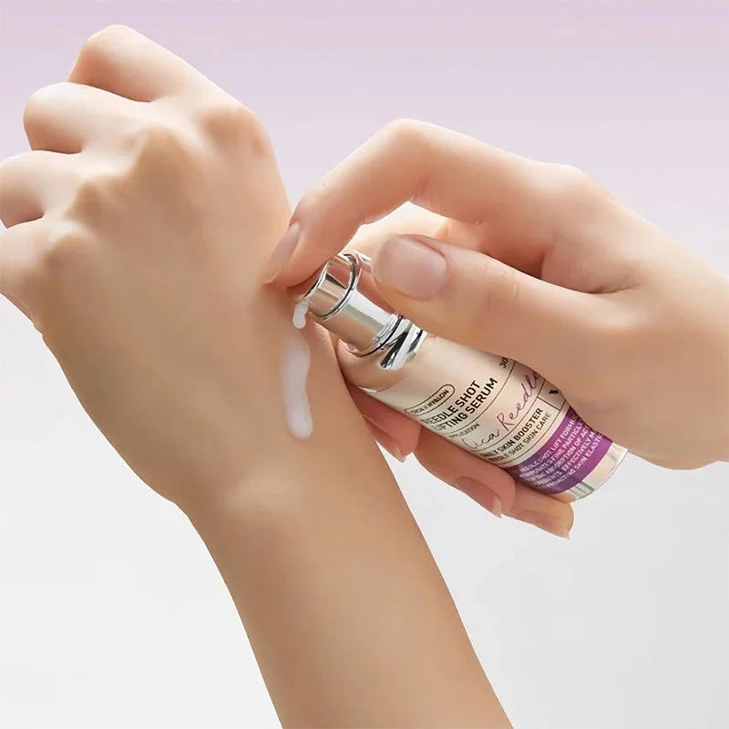 Application du VT Reedle Shot Lifting Serum pour fermeté et hydratation